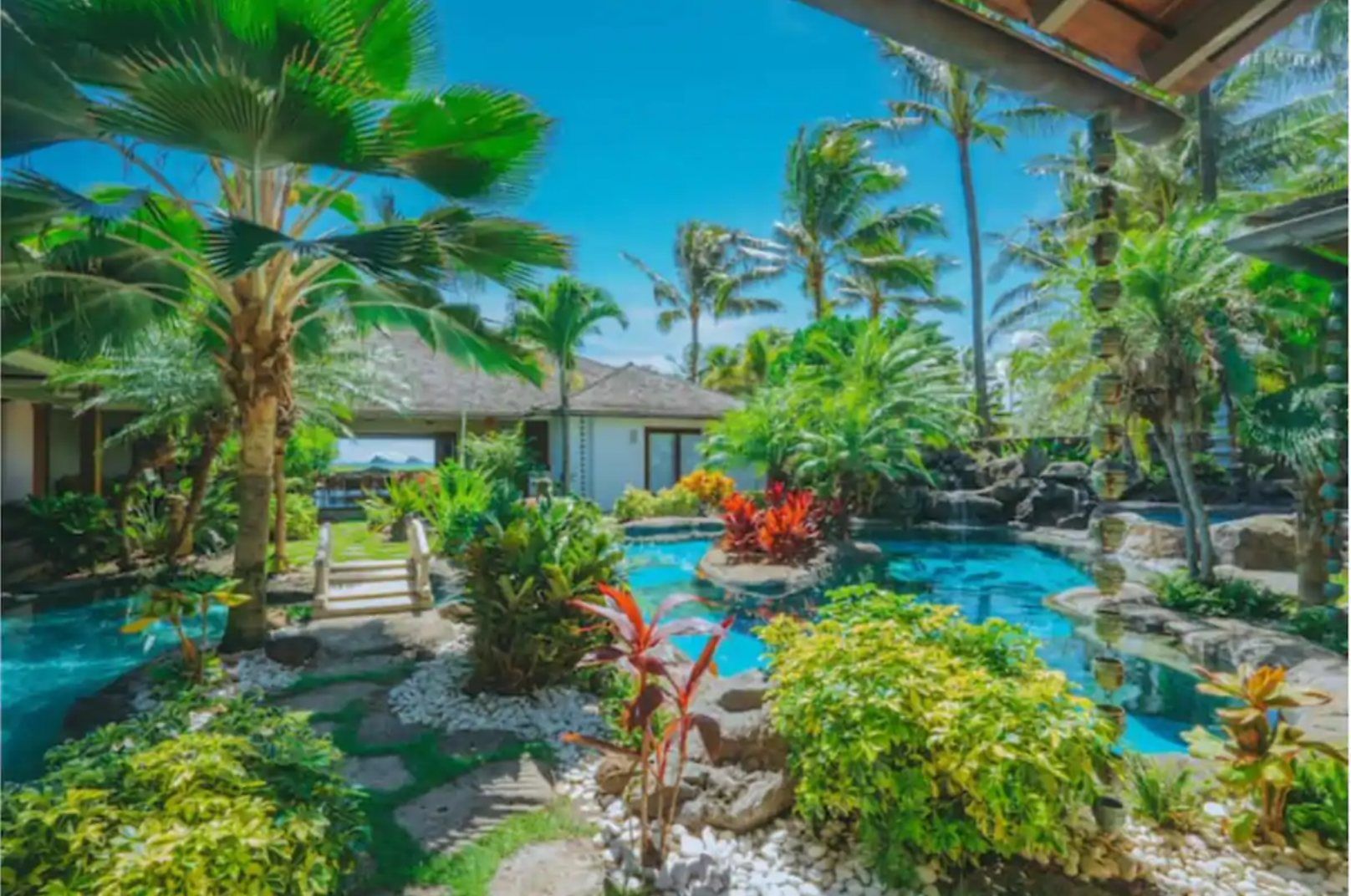 the coolest Airbnbs in Hawaii