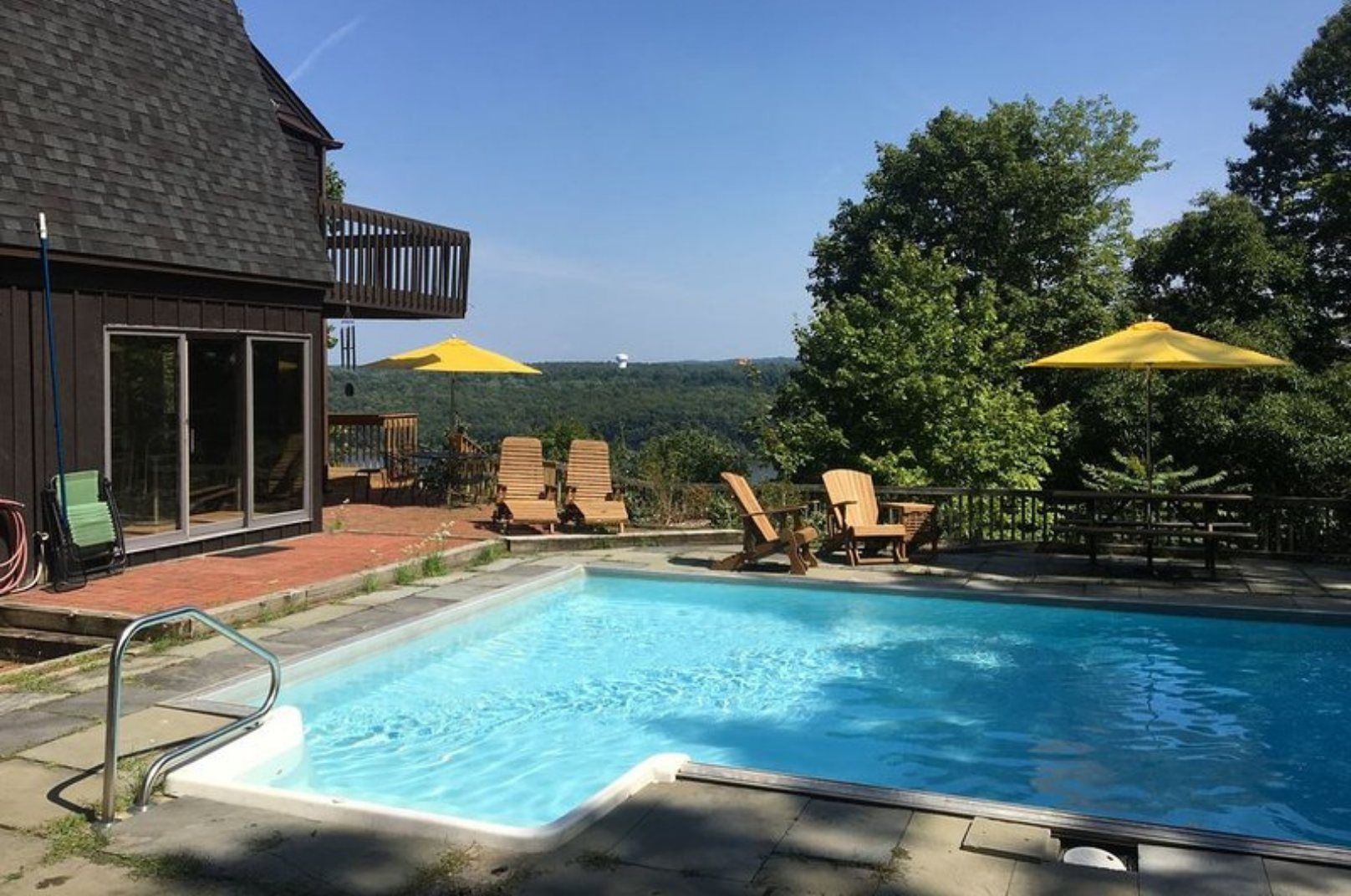 the best Airbnbs in Upstate New York