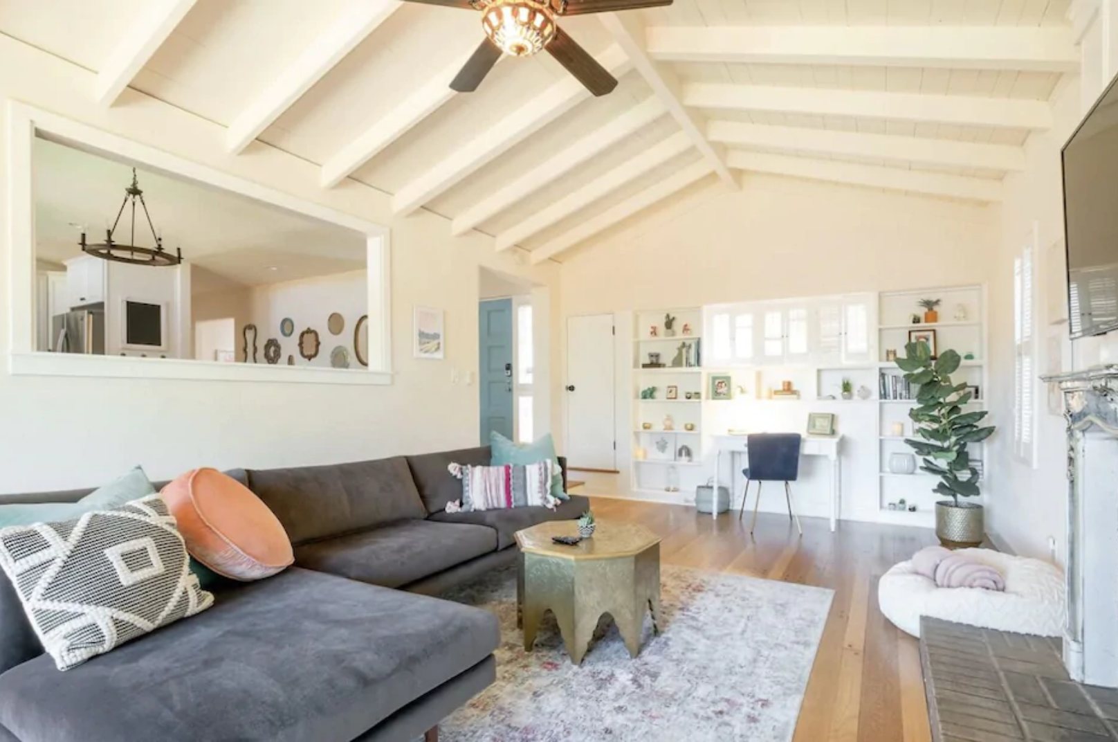 Airbnbs in downtown San Diego