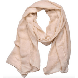 What To Wear On A Plane everyday scarf