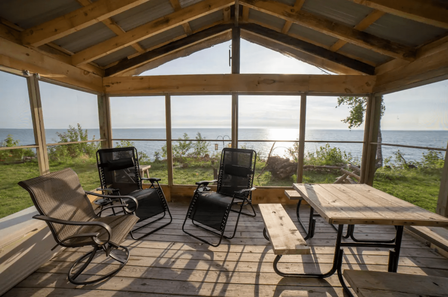 The Coolest Airbnbs In Michigan For Your Trip - Lucy On Locale