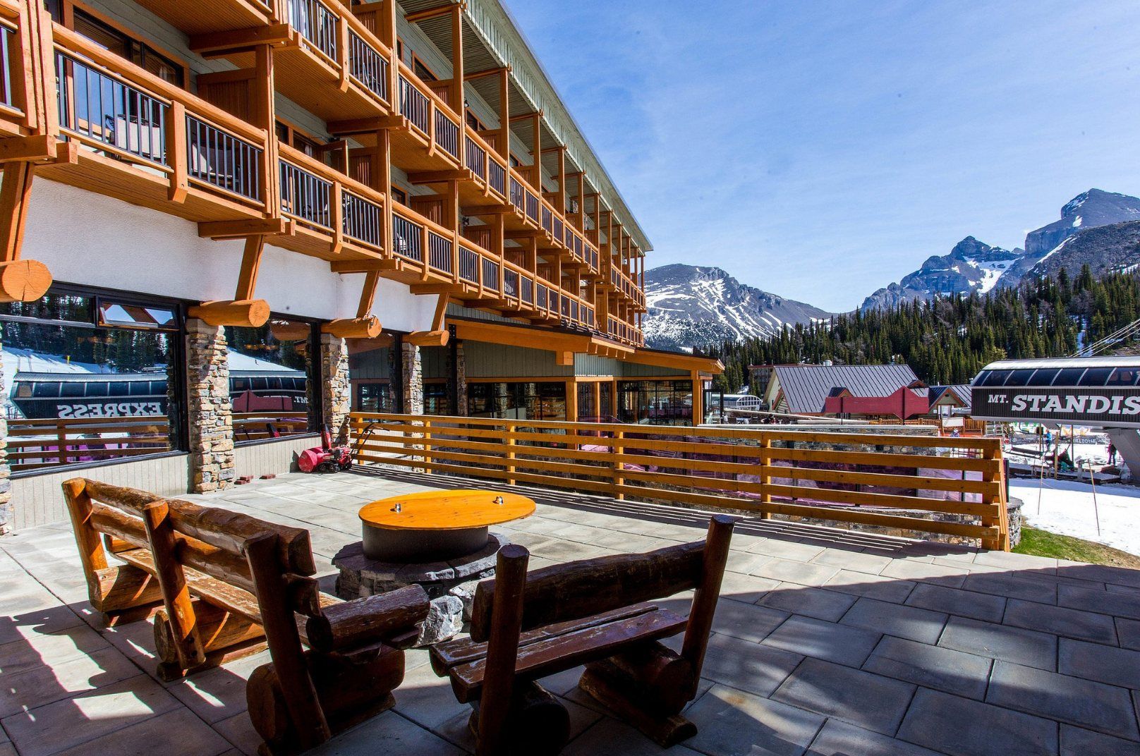 the best party ski resorts in Canada