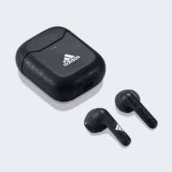 Lucy On Locale Holiday Giveaway Wireless Earbuds